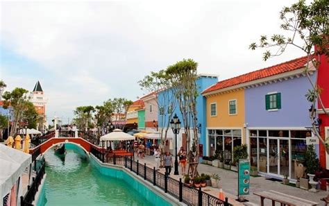 25 Best Places to Visit in Thailand [2022] – One Weird Globe