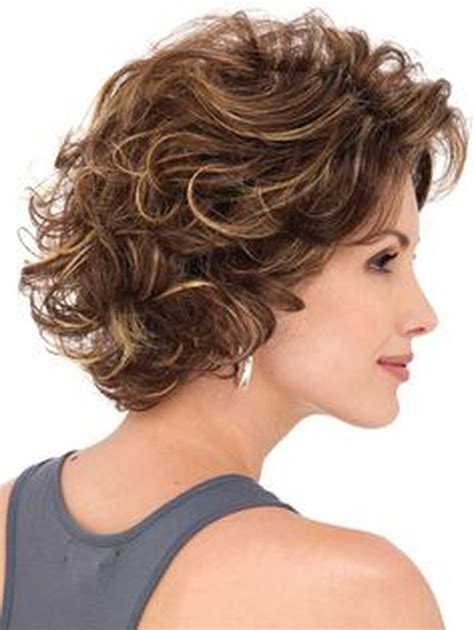 How do you style layered haircuts? Beautiful curly layered haircut style ideas 32 - Fashion Best