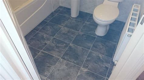 Apply vinyl flooring adhesive at the area of the toilet base with an adhesive trowel. Vinyl flooring fitters in Bournemouth - Carpets & Beds ...