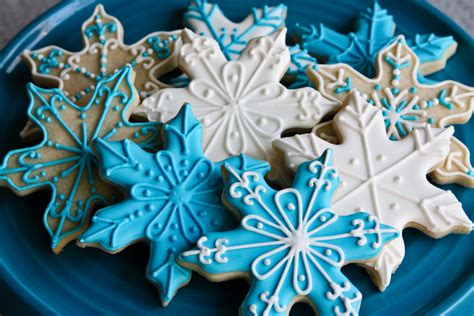 Shop.alwaysreview.com has been visited by 1m+ users in the past month Christmas Sugar Cookies | Rebecca Cakes & Bakes
