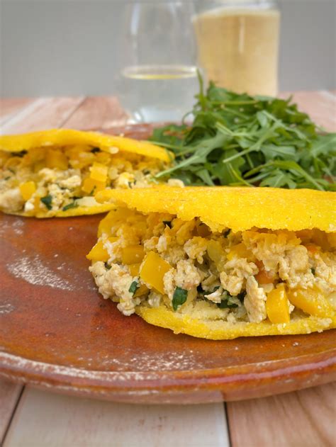 Arepas Venezolanas Con Huevo Perico Realfoodaholic