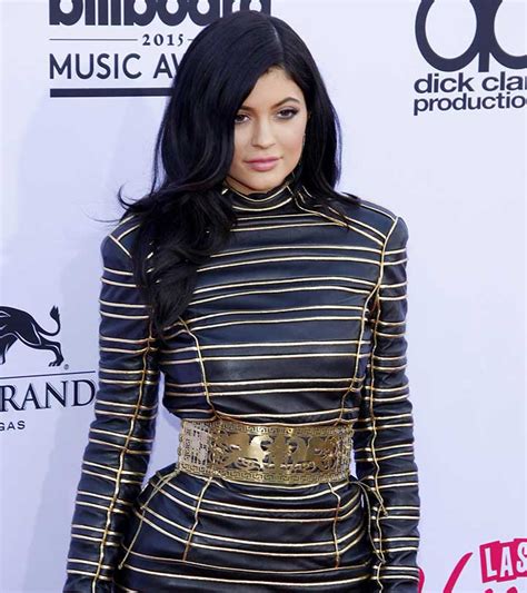 Kylie Jenner Diet And Workout Routine Famous Person