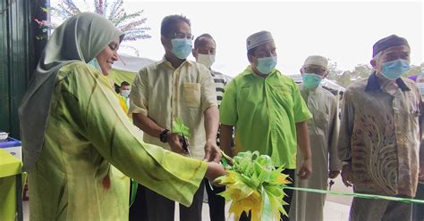Berapa lama keropok lekor ni boleh disimpan? Keropok Lekor Tok Molor tembusi pasaran antarabangsa | Kool FM