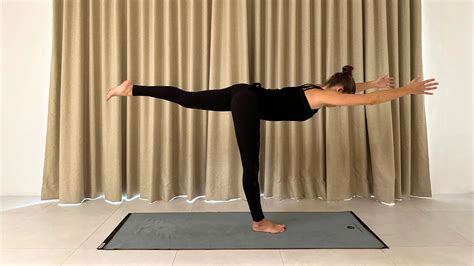 Axial Extension Lengthen Your Spine In Yoga Practice Yogauonline