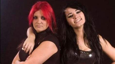 Paiges Mom Saraya Knight Responds To Accusations Pwmania Wrestling