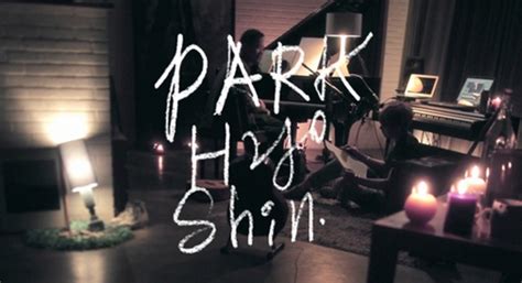 With these white snow flowers falling endlessly the sidewalk that we are walking on glows with a bright light without even knowing that it's changed. Park Hyo Shin Brings the Fragrance of "Wild Flower" in New ...