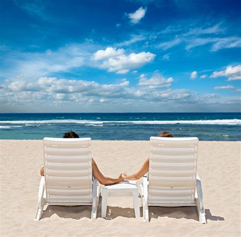 Choosing the best beach chair is a fun but difficult process. Take a Southampton Cruise in 2016