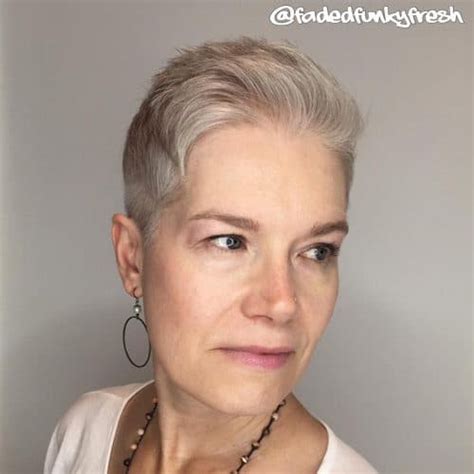 34 flattering short haircuts for older women hairstyles vip