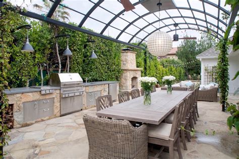 7 Of Our Favorite Outdoor Cooking And Dining Areas Hgtvs Decorating