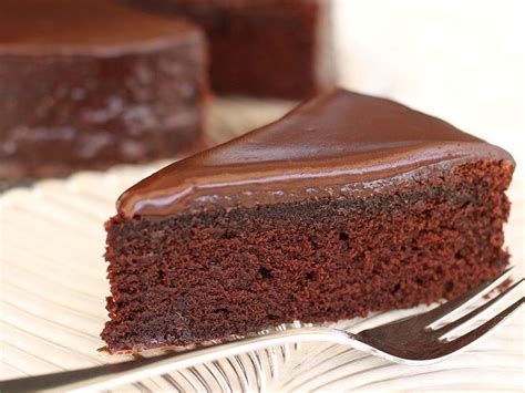 35 minuten in den ofen geben. Lieblings - Schokoladenkuchen - durchzogen mit ...