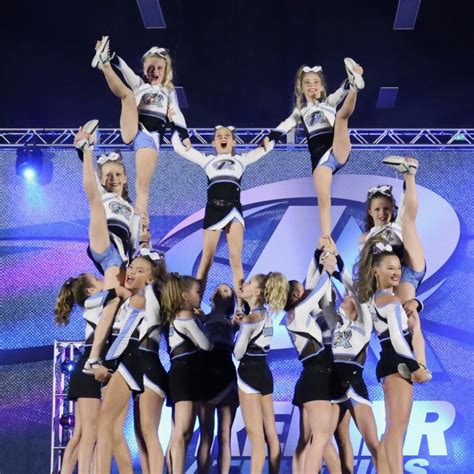 We Had An Amazing Time At Showcase This Year Cheer Poses Cheerleading Pictures Cheer Stunts