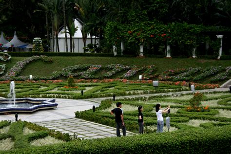 It has always been a part of the green lung of the city and has a history of over a decade. Perdana Botanical Gardens - Botanic Garden in Kuala Lumpur ...
