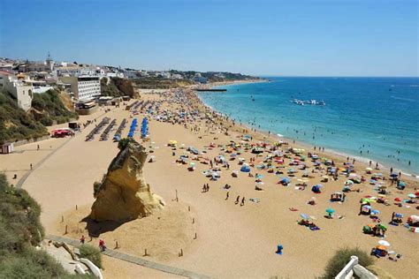 It has a string of gorgeous beaches, great nightlife, lots of things to see and do, and cheap albufeira holidays offer absolutely fantastic value for money. Albufeira Beaches | PortugalVisitor - Travel Guide To Portugal