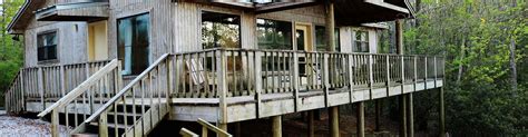 Inviting creekside cabin w/ a welcoming front porch, fireplace, & gas grill. Cabin 13 - Little Black Creek