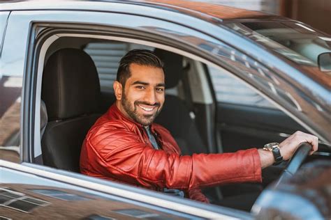 But before driving a car, one should learn how to start it. 7 Tips for Uber drivers to earn 5 stars on each ride | Splend