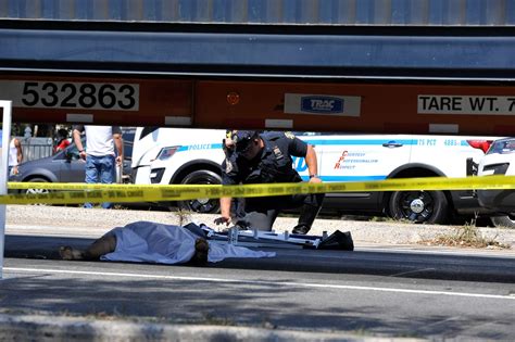 Horror On A Brooklyn Street As Tractor Trailer Driver Fatally Runs Over Woman Amnewyork