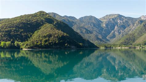 10 Most Beautiful Lakes In Italy Italian Lakes To Visit Italy Best