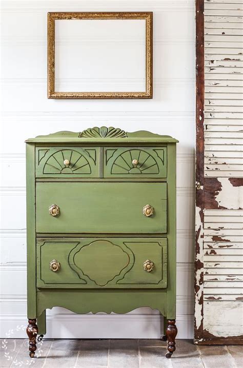 Gorgeous Hand Painted Dresser Using Milk Paint This Blog Post Features