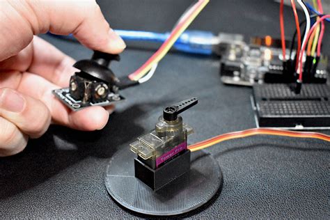 Arduino Tutorial How To Control Servo Motor With Joystick And Arduino