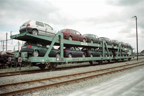 Vierteiliges set autotransportwagen typ laaers der internationalen spedition mosolf, epoche vi. LS Models - Laaers