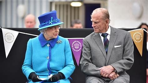 Felipe, duque de edimburgo y la reina isabel ii donald mckague. Felipe de Edimburgo renuncia a un importante acto público ...