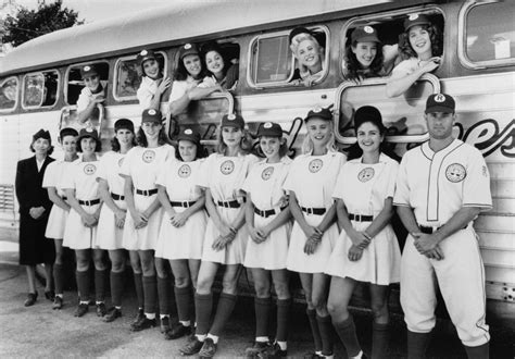 13 Things You Didn T Know About A League Of Their Own The Cast Had
