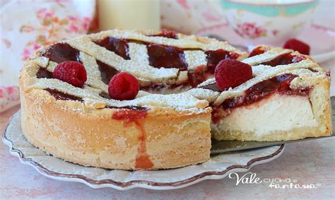 CROSTATA CON RICOTTA E LAMPONI con ricotta e lamponi freschi