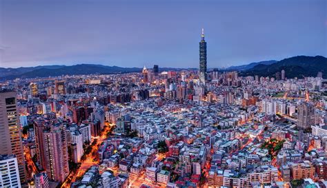 It is, with 2.6 million inhabitants, the fourth largest administrative area of taiwan, after new taipei, kaohsiung and taichung. Taipei,Townscape HD Wallpaper | Background Image ...
