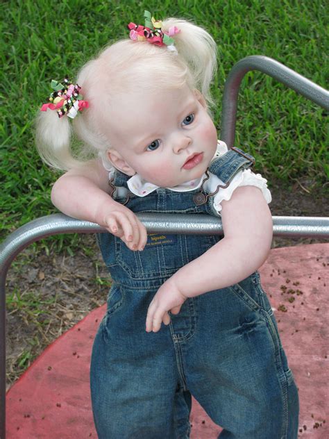 Or how they find each other and combine to create a new life? Pin de C anne em lalki 2 doll toy | Boneca reborn menina ...