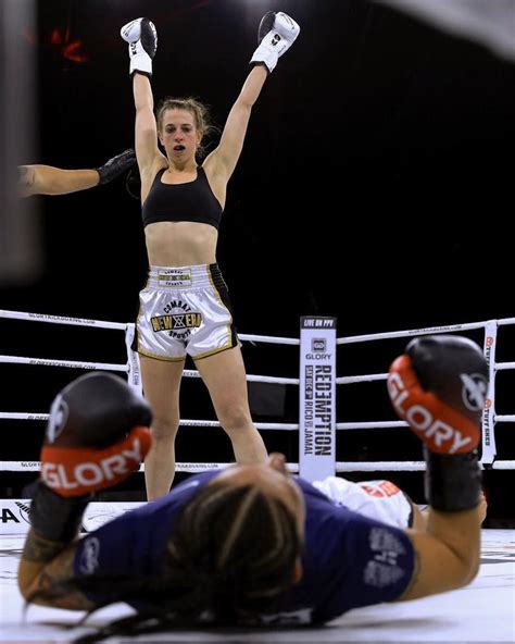Taylor Mcclatchie Taylormcclatchie Delivers A Brutal Headkick To Jennie Nedell Resulting In A