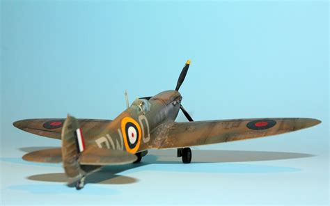 Tamiya 172 Spitfire Mk1 International Scale Modeller