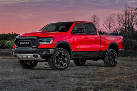 Ram Unveils Redesigned 2019 1500 Trucks With New Look Less Weight