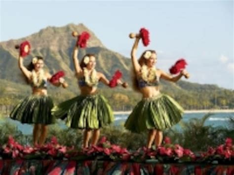 本場のフラにうっとり、ハワイのポリネシアンダンス ハワイ All About