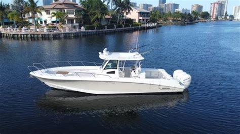 2015 Boston Whaler 370 Outrage Center Console For Sale Yachtworld