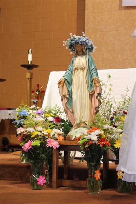 The Catholic Classroom Mary May Crowning