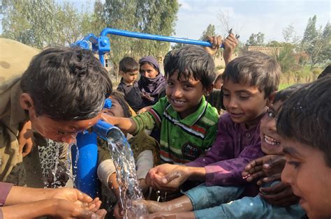 Turkish Alumni In Pakistan Give Back With Water Wells Daily Sabah