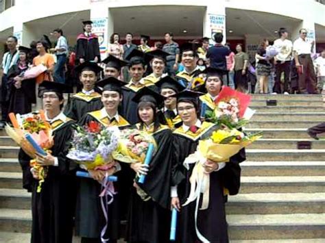 Its penang campus is at lembah permai in tanjung bungah. Neoh El Jin Convocation Tunku Abdul Rahman College Penang ...