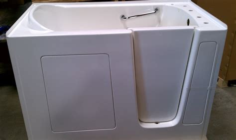 Последние твиты от walkin bathtubs (@walkinbathtubs). Aging in place and walk in bathtubs.