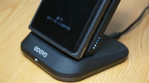 Odoyo 二合一大容量可攜式qi無線快充充電盤行動電源開箱 Mobile01
