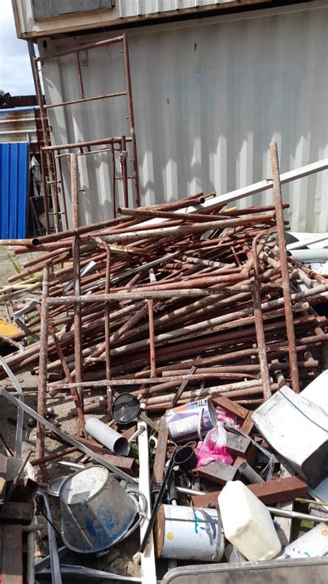 Membeli besi buruk dengan harga yang tinggi beroperasi di melaka, negeri sembilan, pahang dan selangor menyediakan pengangkutan untuk besi buruk kedai besi buruk johor recycle - besiburuk.net
