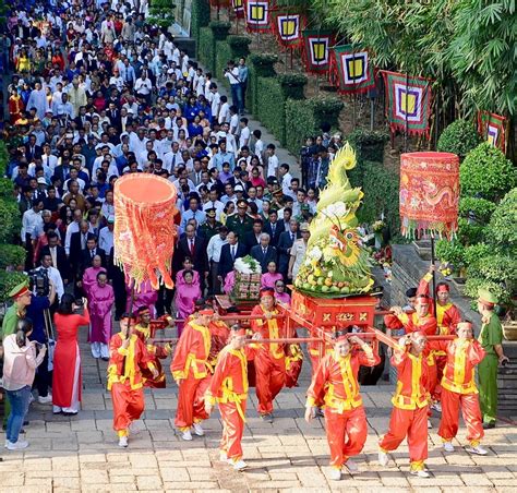 Đánh trống đồng, đâm đuống. TPHCM long trọng tổ chức lễ Giỗ tổ Hùng Vương