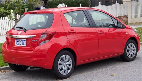 The exterior of the new yaris subsequently exudes its mazda dna, with its design almost identical to that. 2016 Toyota Yaris 3-Door Liftback Automatic L