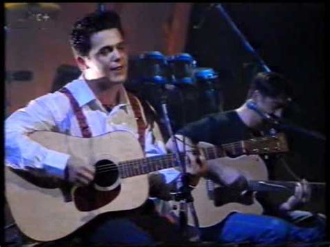 Alejandro sanz seguirá 'pisando fuerte' en twitter. Alejandro Sanz (Concierto Basico Canal+ 1994) - Pisando ...