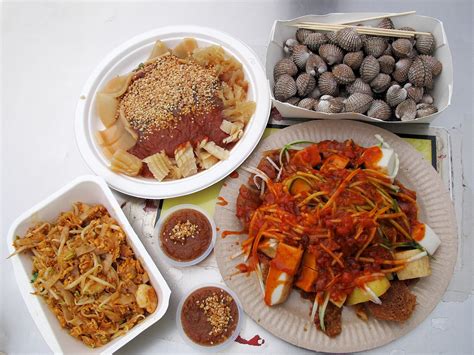 A decent place to try out all penang local delight für gurney drive. Eat + Travel + Play : Gurney Drive Hawker Centre