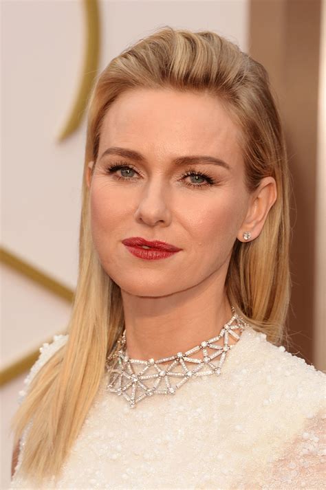 Naomi Watts At 2014 Oscars Zoom In On Every Glamorous Beauty Look