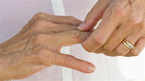 Finger Joint Pain Causes Symptoms And Treatment