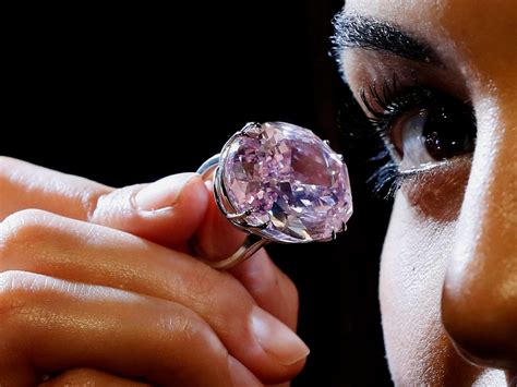 Pink Diamond Worth Millions Shown In London Ahead Of Auction Ctv News