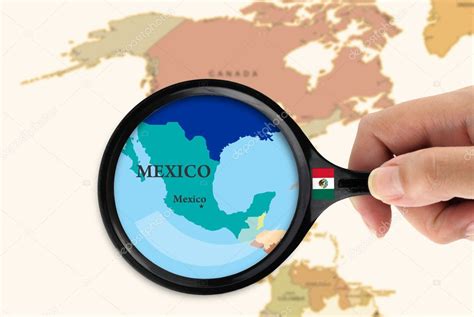 Lupa Sobre Un Mapa De México 2024