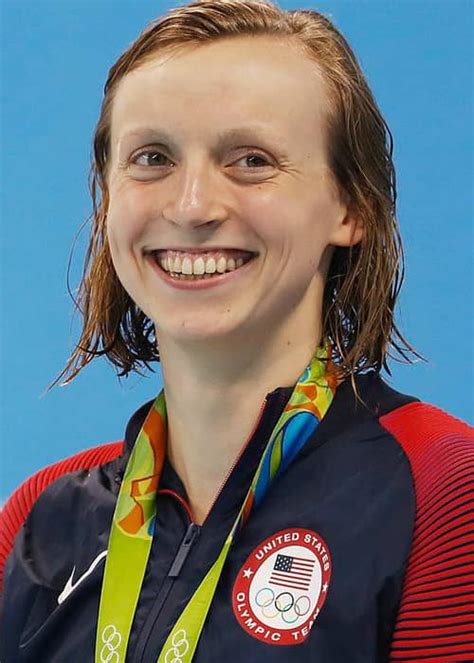 How tall and how much weigh katie ledecky? Katie Ledecky Height, Weight, Age, Body Statistics - Healthy Celeb
