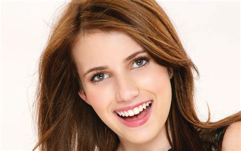Emma Roberts Glance Face Brunette Girl Hair Brown Haired Hd